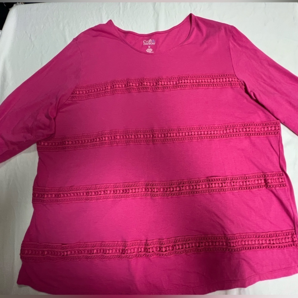 CROFT & BARROW MAGENTA PINK EMBELLISHED BLOUSE SIZE 3X-3/4 SLEEVE
COTTON/ MODAL